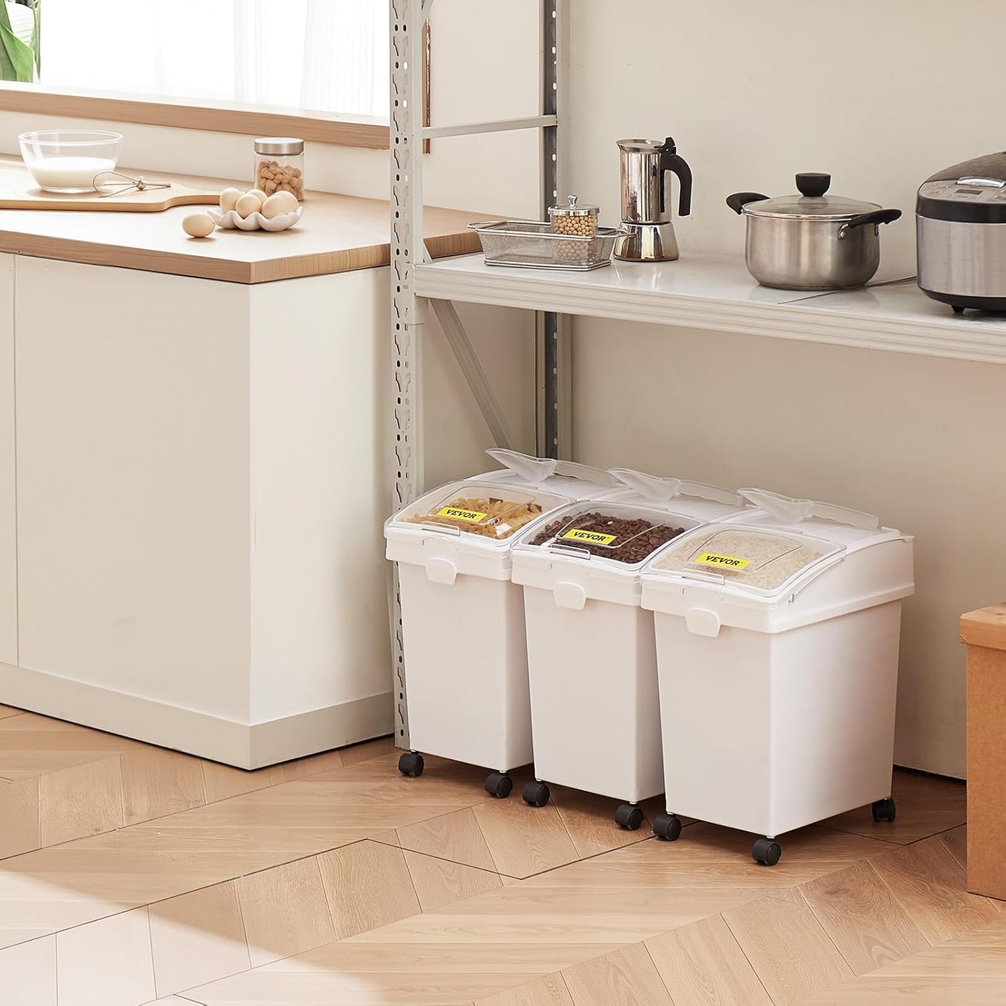 VEVOR Ingredient Bin, 5.2 Gallons Capacity Ingredient Storage Bin, 3 Pcs/Set, PP Material Flour Bins On Wheels, White Shelf Ingredient Bin with Scoop and Sliding Lid, Commercial Storage Bins